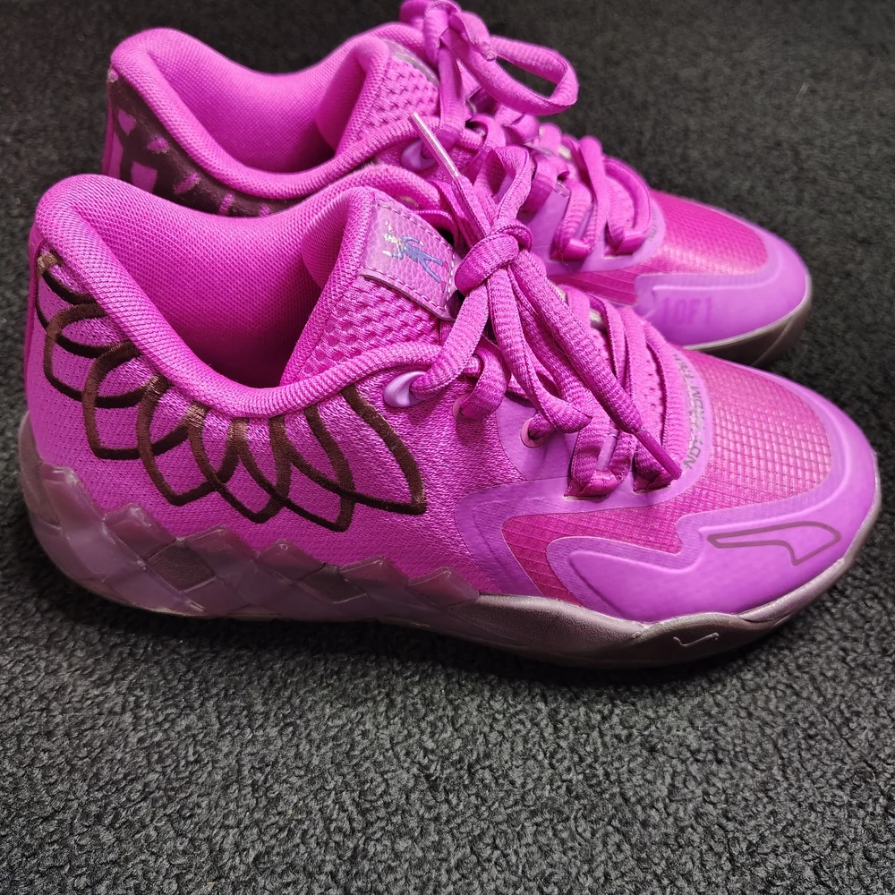 Puma MB.01 Lo Disco Purple Men’s Size 6 Lamelo Ball Melo Basketball Shoes New